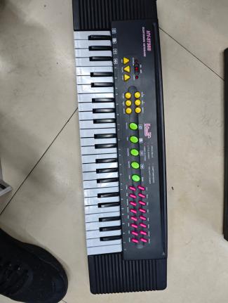 HY-57305 32-Key Electronic Keyboard