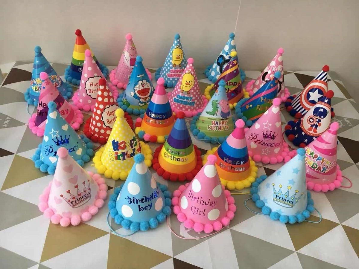 Small Party Pom-Pom Hat